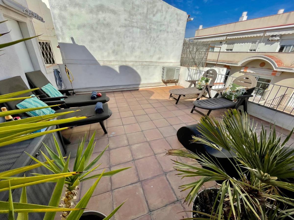 Sea Dreams With Amazing Terrace Apartment Sitges Exterior photo